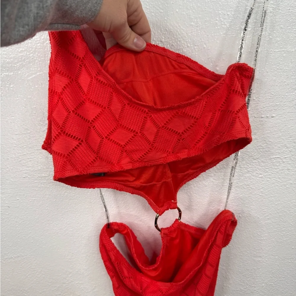 Vince Camuto One Piece Swimsuit Womens Size 6 Red Orange One-Shoulder Cutout - Picture 5 of 14